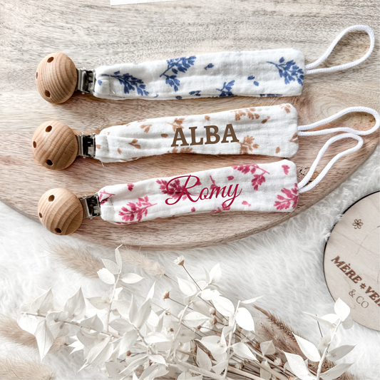 𖠺 Attache tétine feuille 𖠺